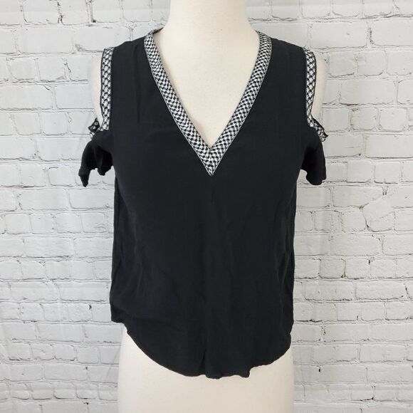 𝅺maje Cold Shoulder V-Neck Top Black White 1 S - Picture 1 of 6